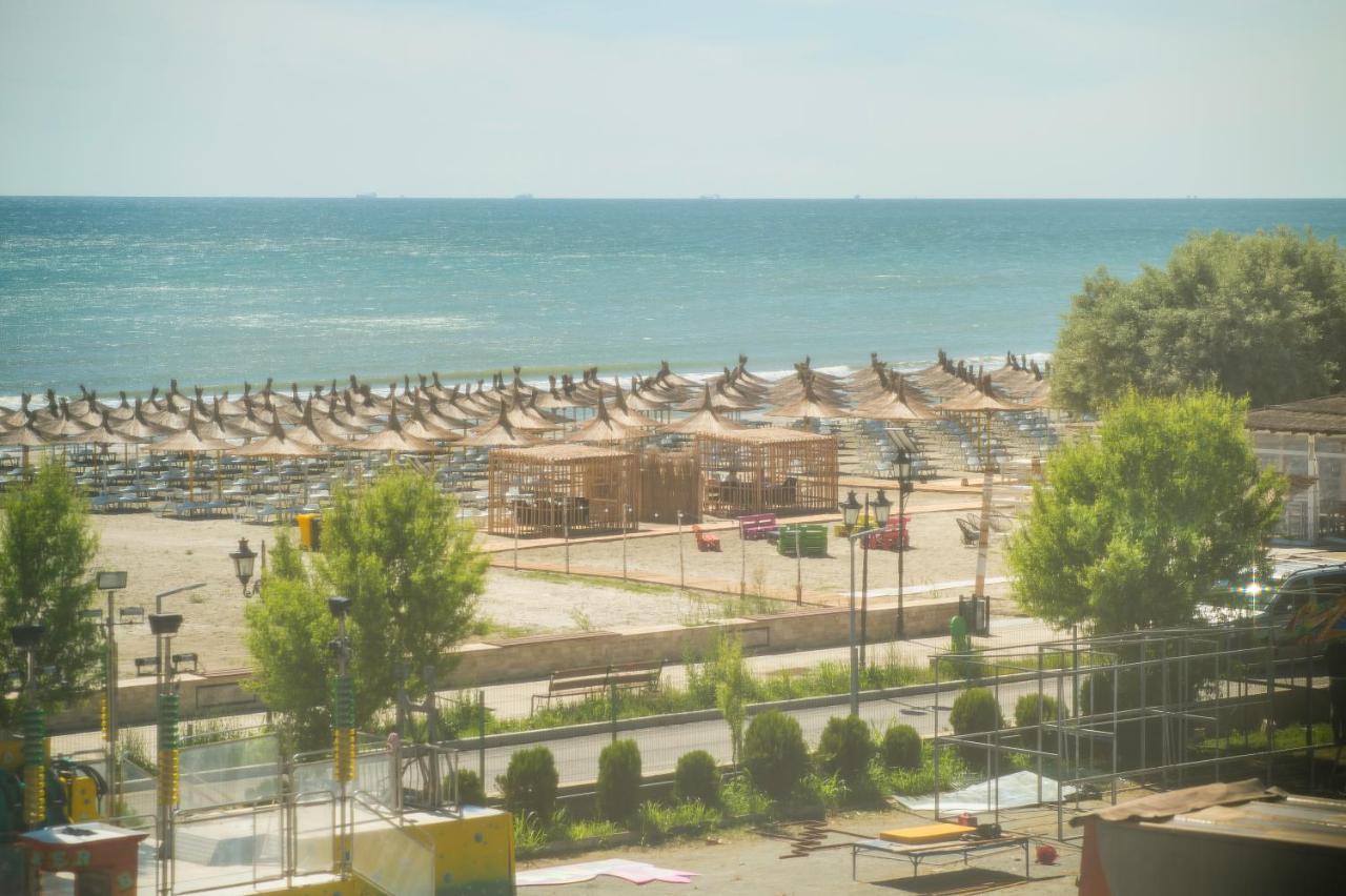 Golden Shell Apartment Mamaia Nord Navodari Exterior photo