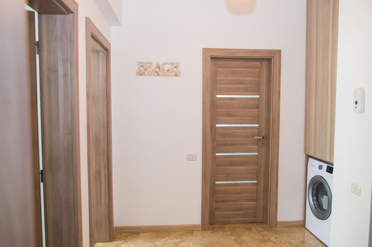 Golden Shell Apartment Mamaia Nord Navodari Exterior photo